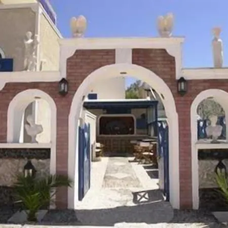 Princess Santorini アパートホテル