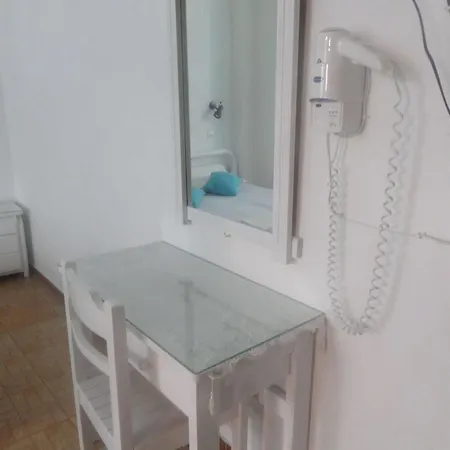 Princess Santorini Apart-hotel 2*