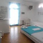 Ξενοδοχείο με διαμερίσματα Princess Santorini